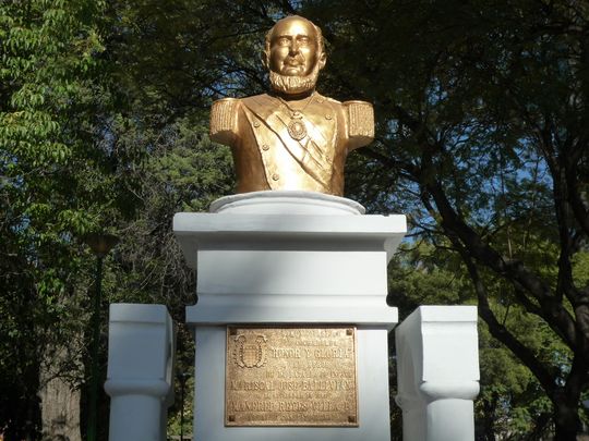 Statue du marchal Jose Ballivian sur le Prado