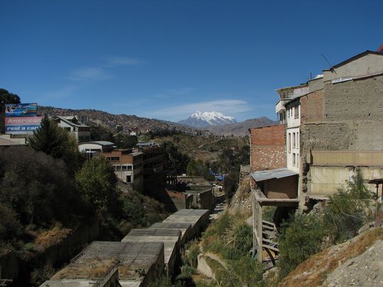 Choqueyapu river in La Paz and Illimani
