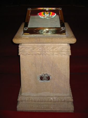 Pedestal exposing the declaration of independence of Bolivia