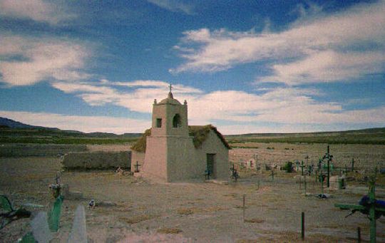 Cementerio y capilla en el pueblo de San Juan